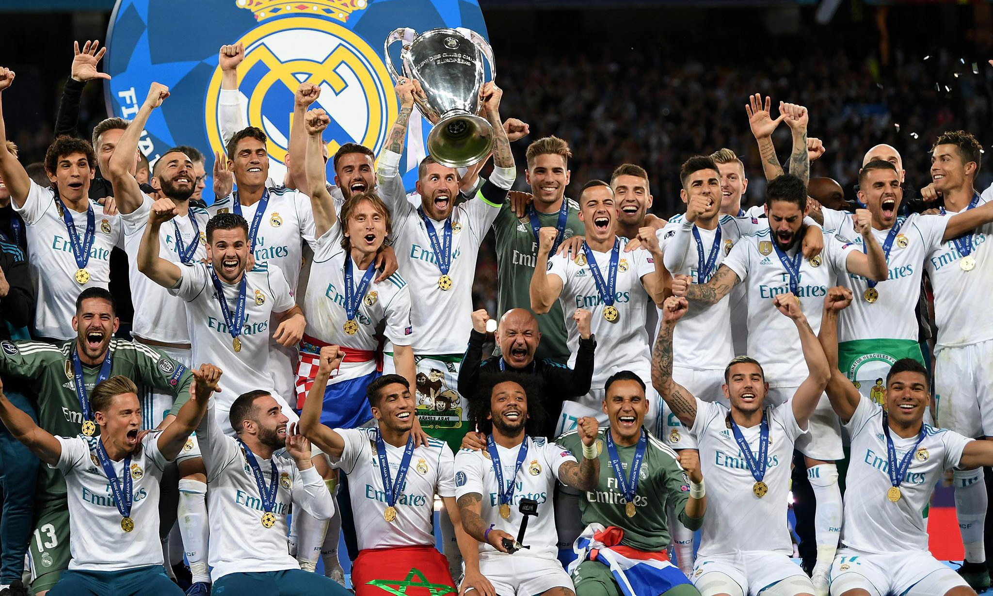 皇马欧冠征途：逆境铸传奇，荣耀再启航